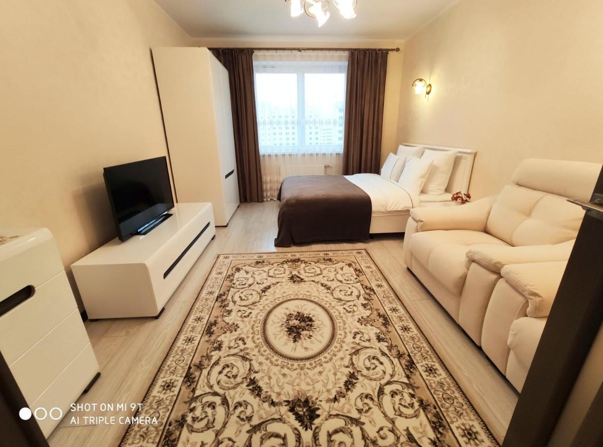 Comfort Apartments - Bright Family Suite Hrodna Exterior foto